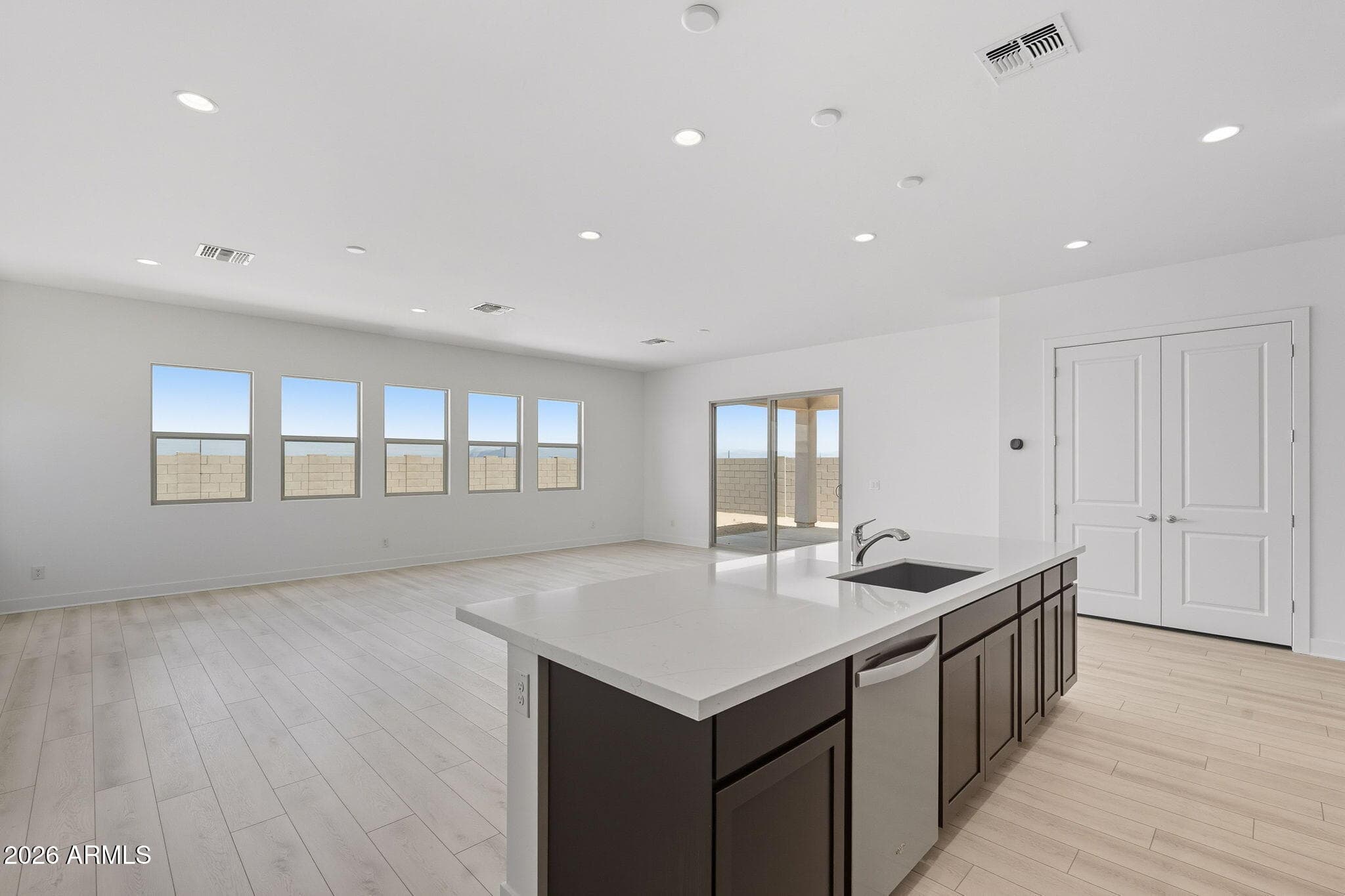 3658 W HORSE TRAIL Way, San Tan Valley, AZ 85144 — photo 10 of 55
