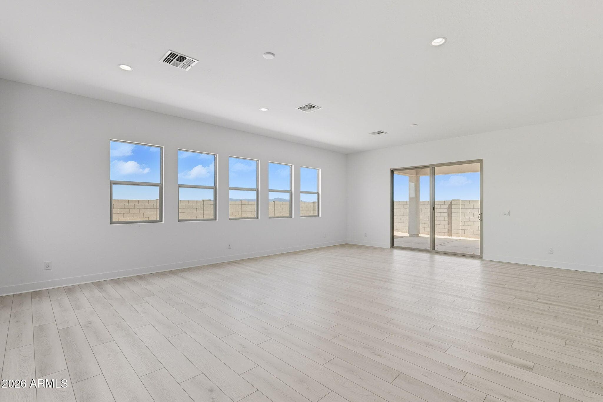 3658 W HORSE TRAIL Way, San Tan Valley, AZ 85144 — photo 14 of 55