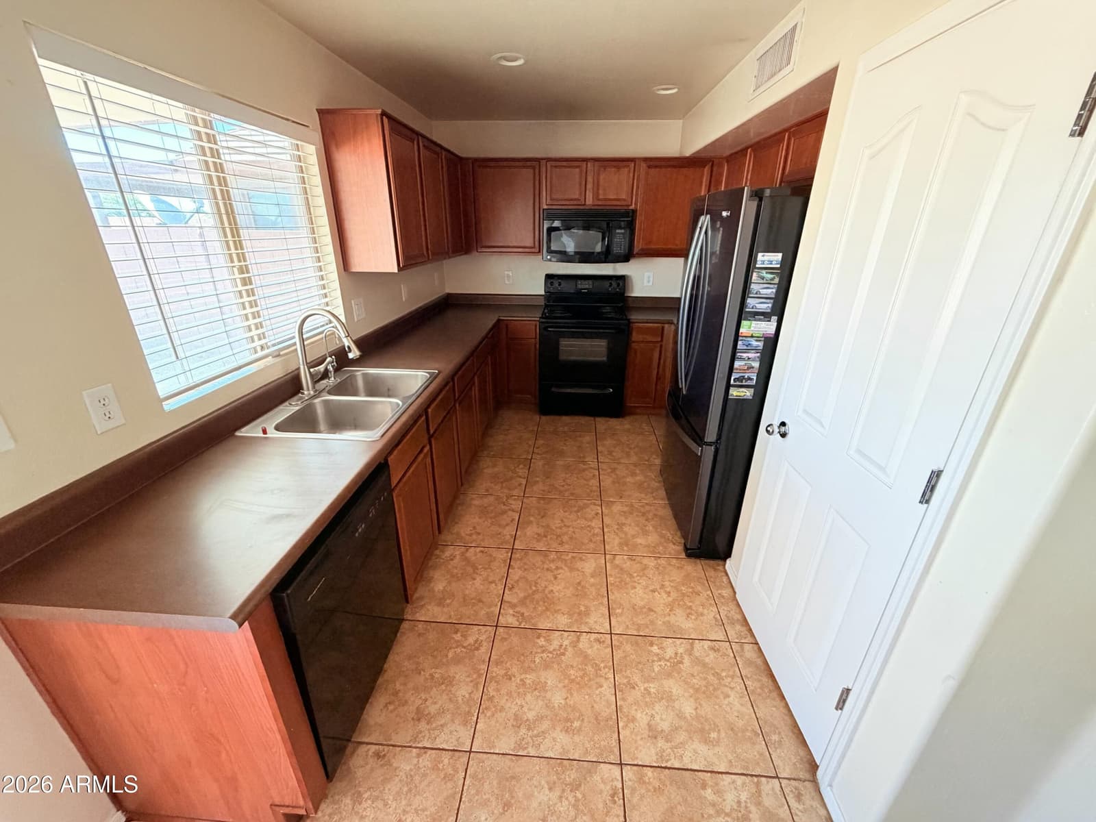 11266 W HARRISON Street, Avondale, AZ 85323 — photo 10 of 46