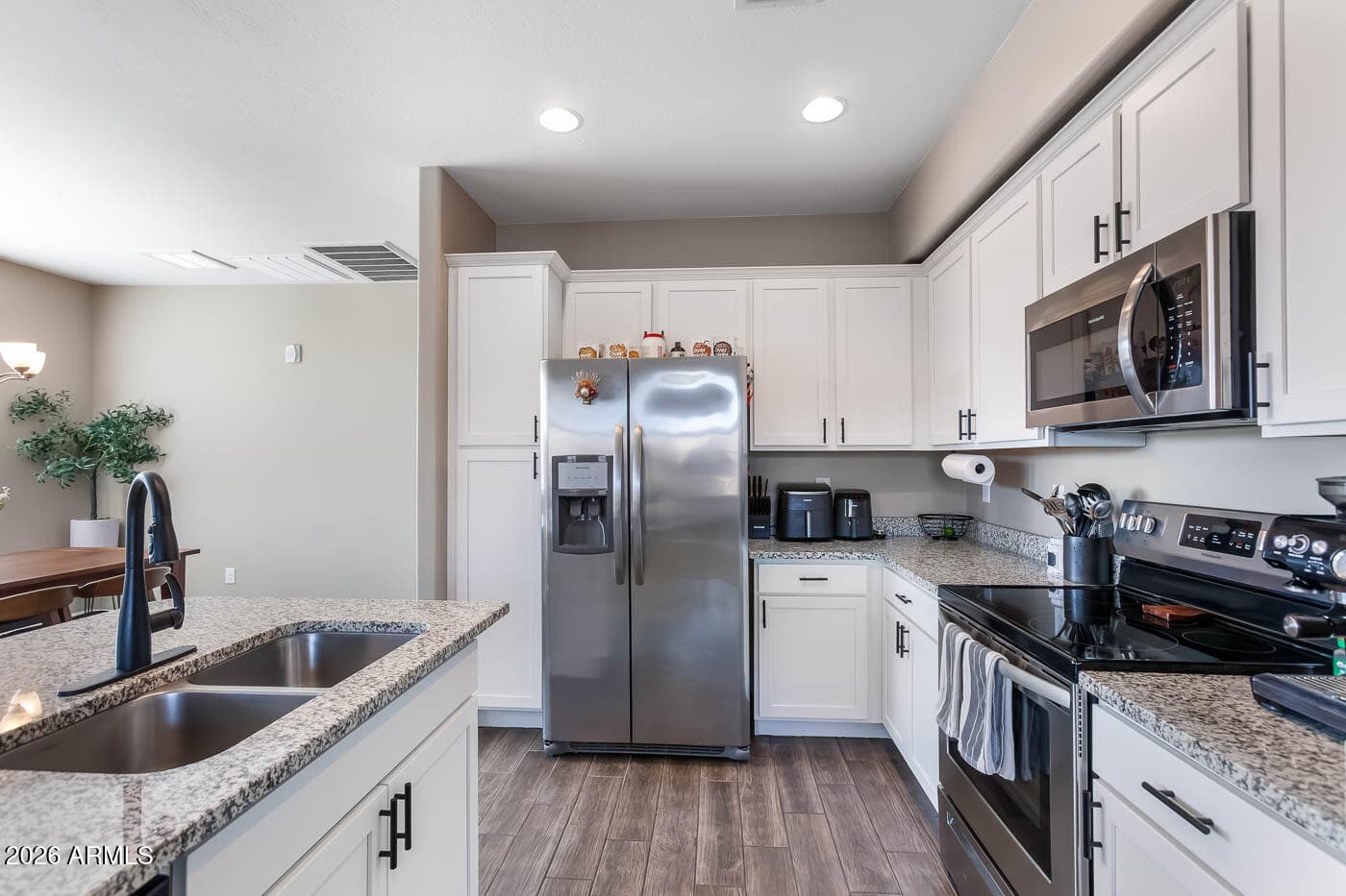 240 W JUNIPER Avenue 1169, Gilbert, AZ 85233 — photo 5 of 37