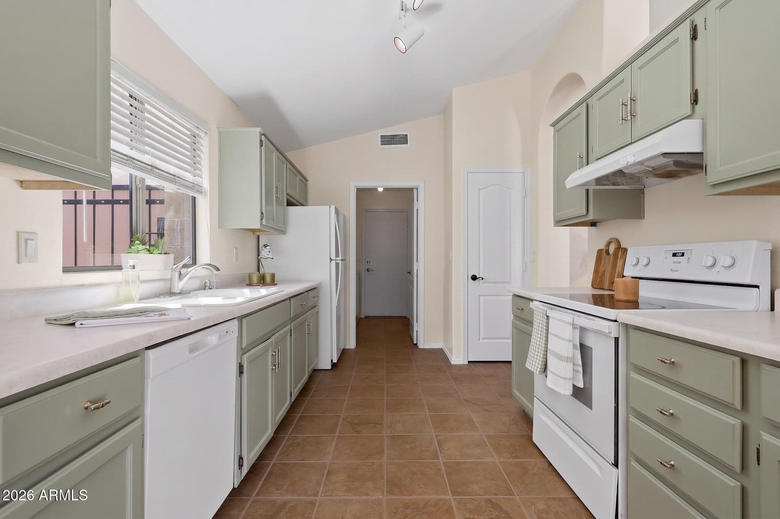 3783 W PARK Avenue, Chandler, AZ 85226 — photo 5 of 21