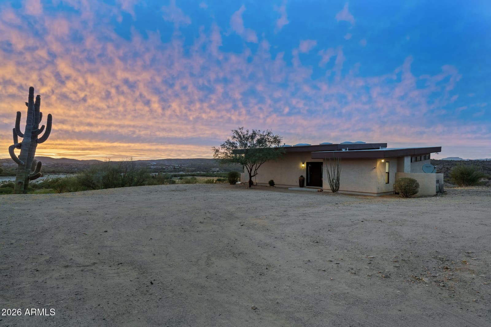 37455 S RINCON Road, Wickenburg, AZ 85390 — photo 48 of 91