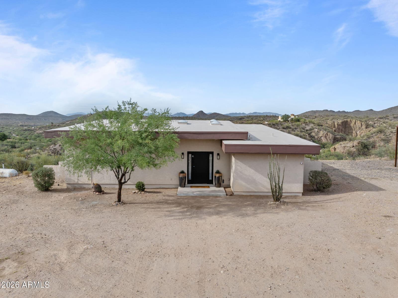 37455 S RINCON Road, Wickenburg, AZ 85390 — photo 57 of 91