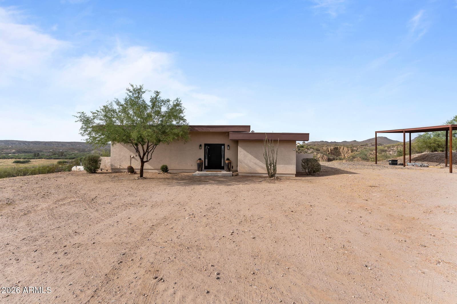 37455 S RINCON Road, Wickenburg, AZ 85390 — photo 83 of 91