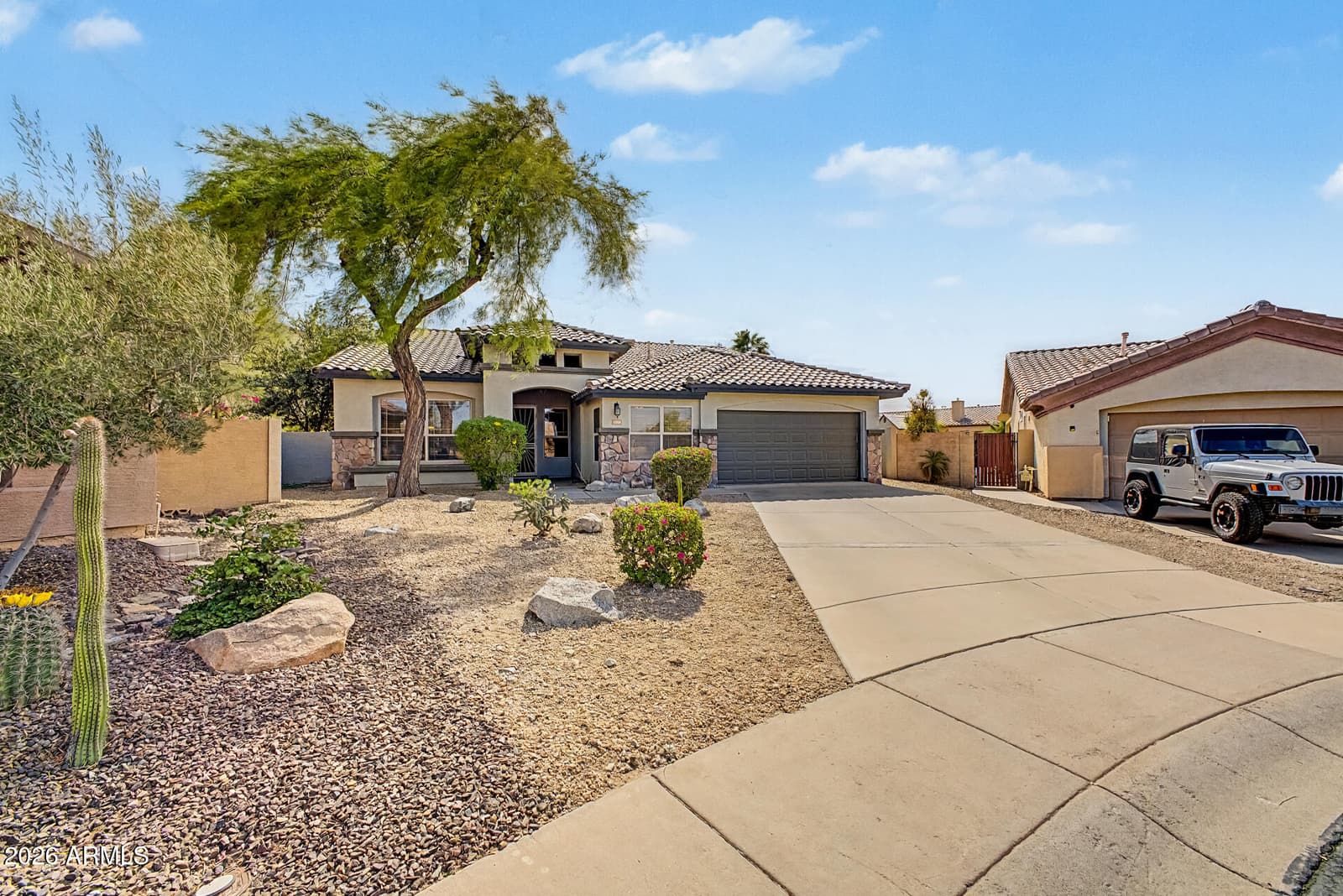 11498 S MORNINGSIDE Drive, Goodyear, AZ 85338 — photo 5 of 46