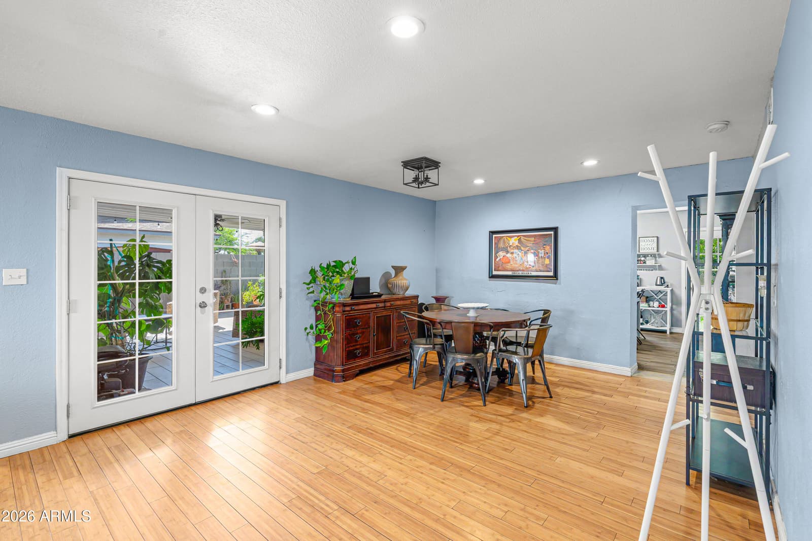 2209 W EDGEWOOD Avenue, Mesa, AZ 85202 — photo 5 of 39
