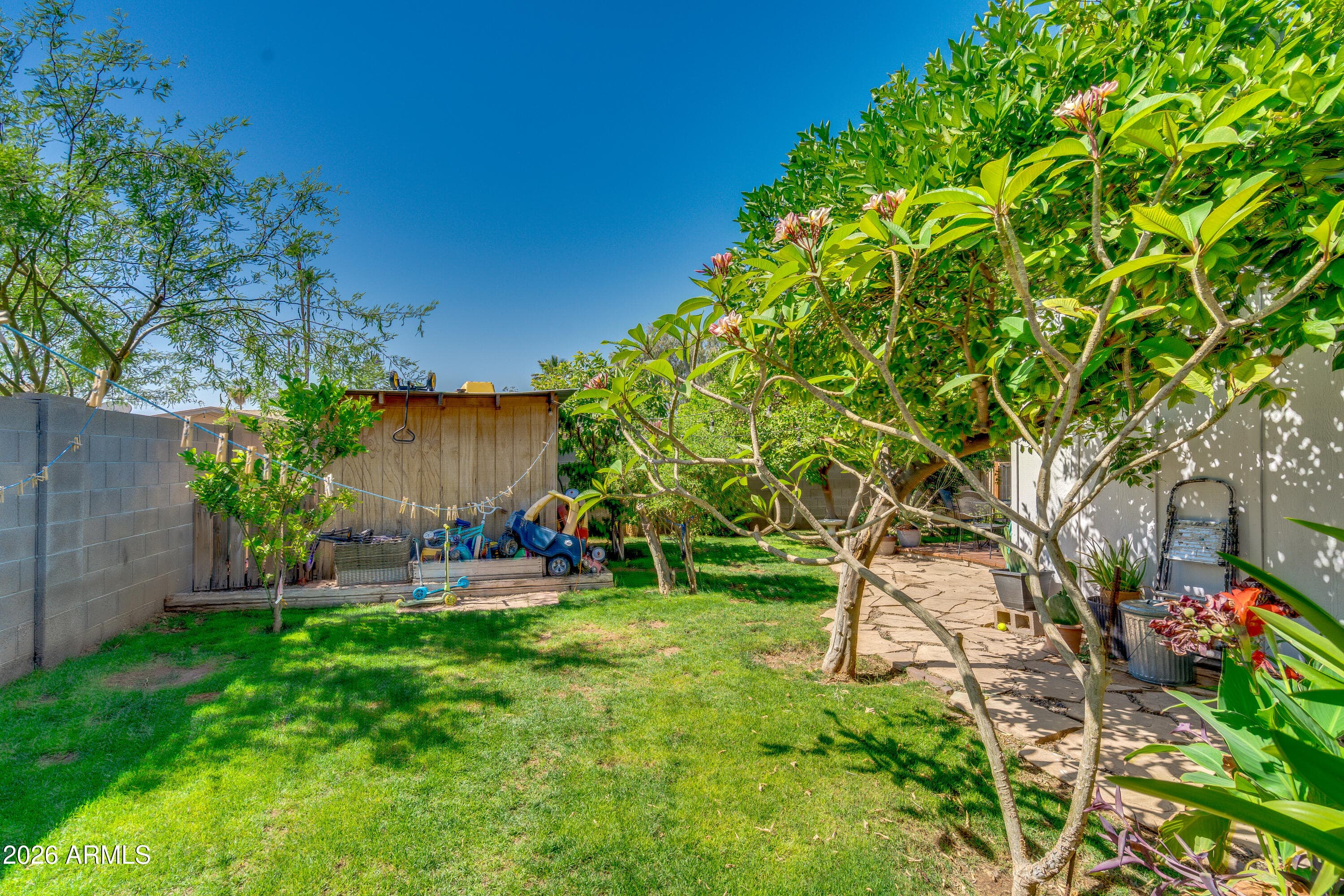 2209 W EDGEWOOD Avenue, Mesa, AZ 85202 — photo 34 of 39
