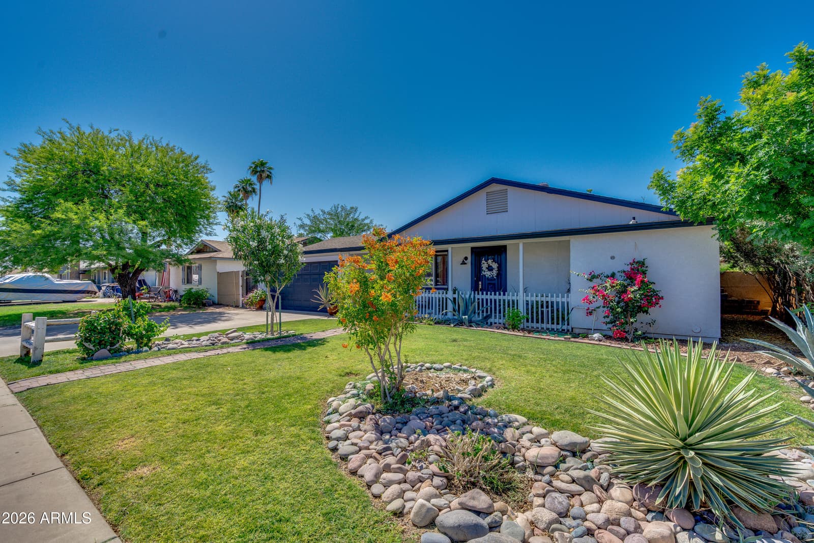 2209 W EDGEWOOD Avenue, Mesa, AZ 85202 — photo 2 of 39
