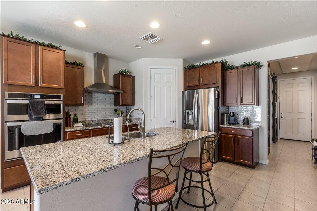 2436 E SAINT CATHERINE Avenue, Phoenix, AZ 85042 — photo 3 of 32