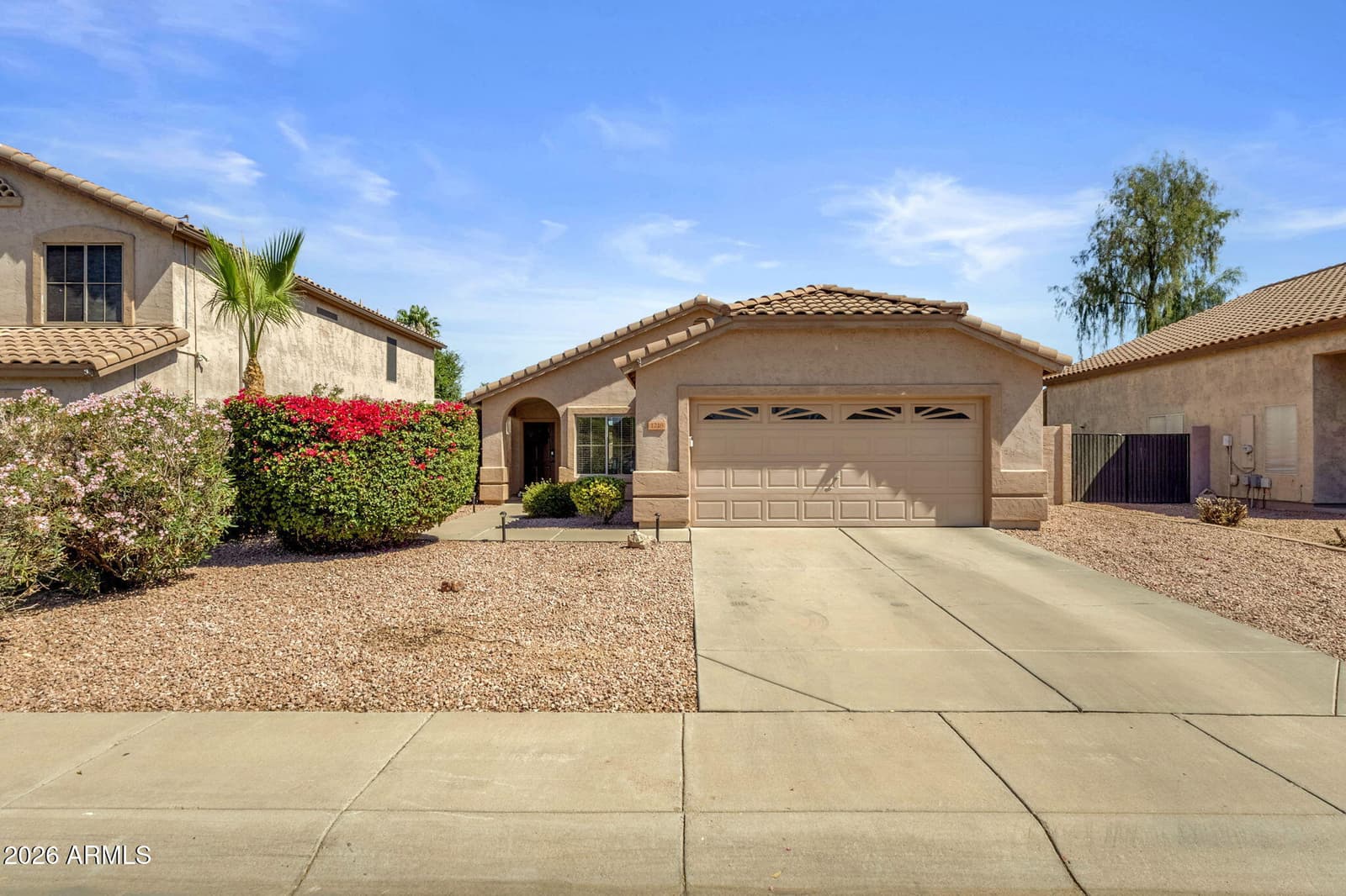 1216 W PINON Avenue, Gilbert, AZ 85233 — photo 4 of 26