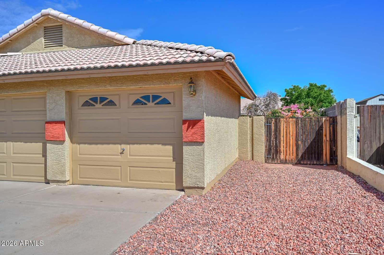 8758 W BLOOMFIELD Road, Peoria, AZ 85381 — photo 4 of 41