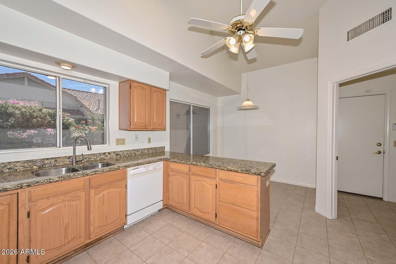 8758 W BLOOMFIELD Road, Peoria, AZ 85381 — photo 10 of 41
