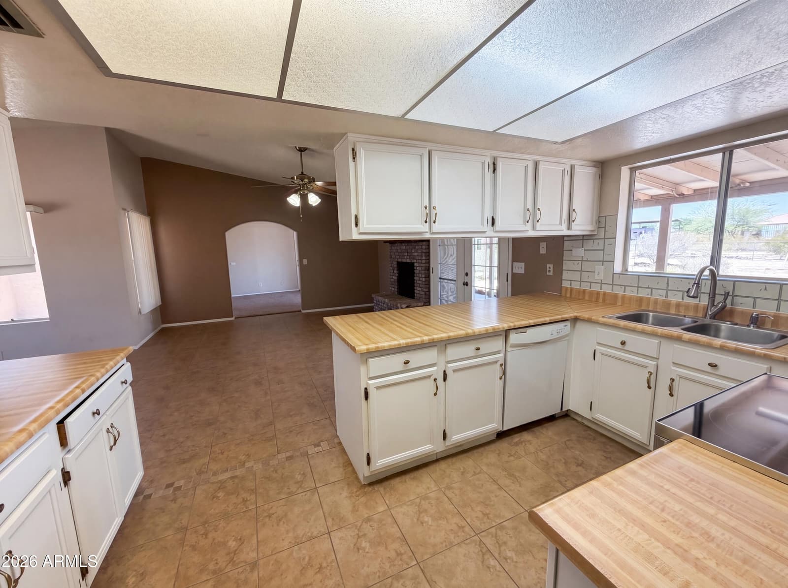 2035 S 227TH Avenue, Buckeye, AZ 85326 — photo 15 of 39