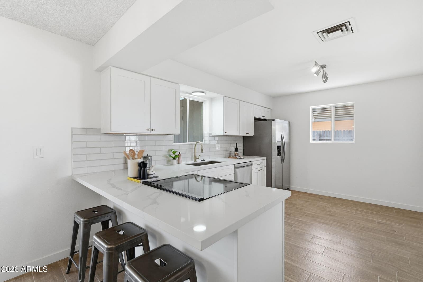 1427 S DELAWARE Drive, Apache Junction, AZ 85120 — photo 13 of 40