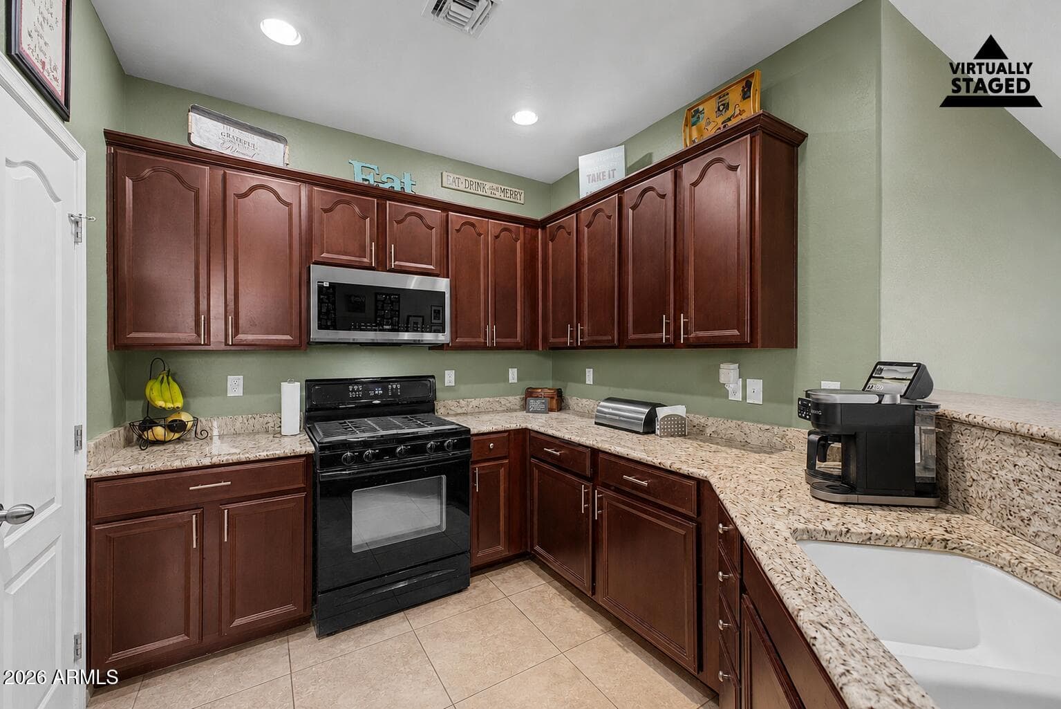196 E GOLD DUST Way, San Tan Valley, AZ 85143 — photo 15 of 40
