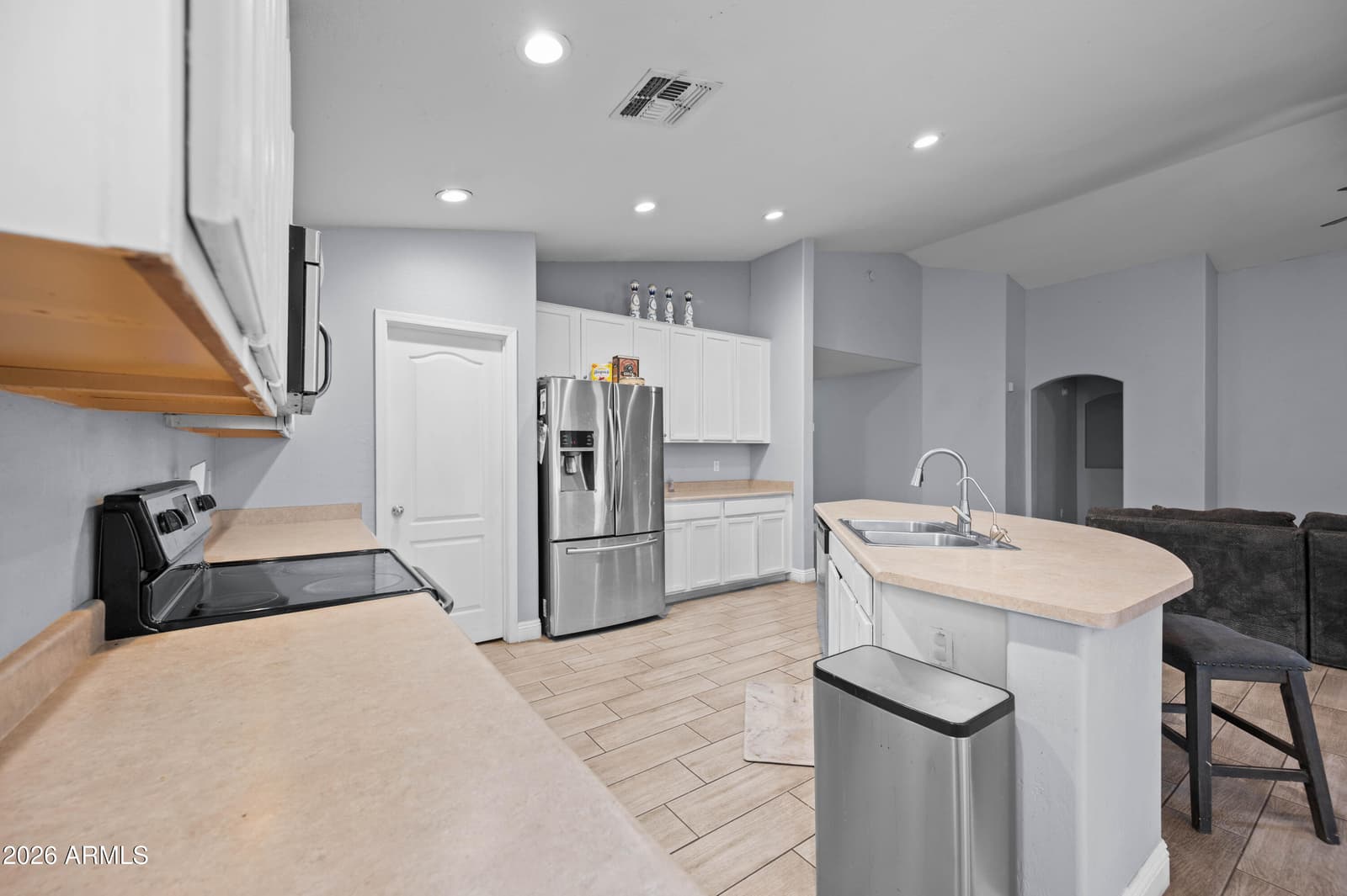 8526 W PRESTON Lane, Tolleson, AZ 85353 — photo 13 of 36