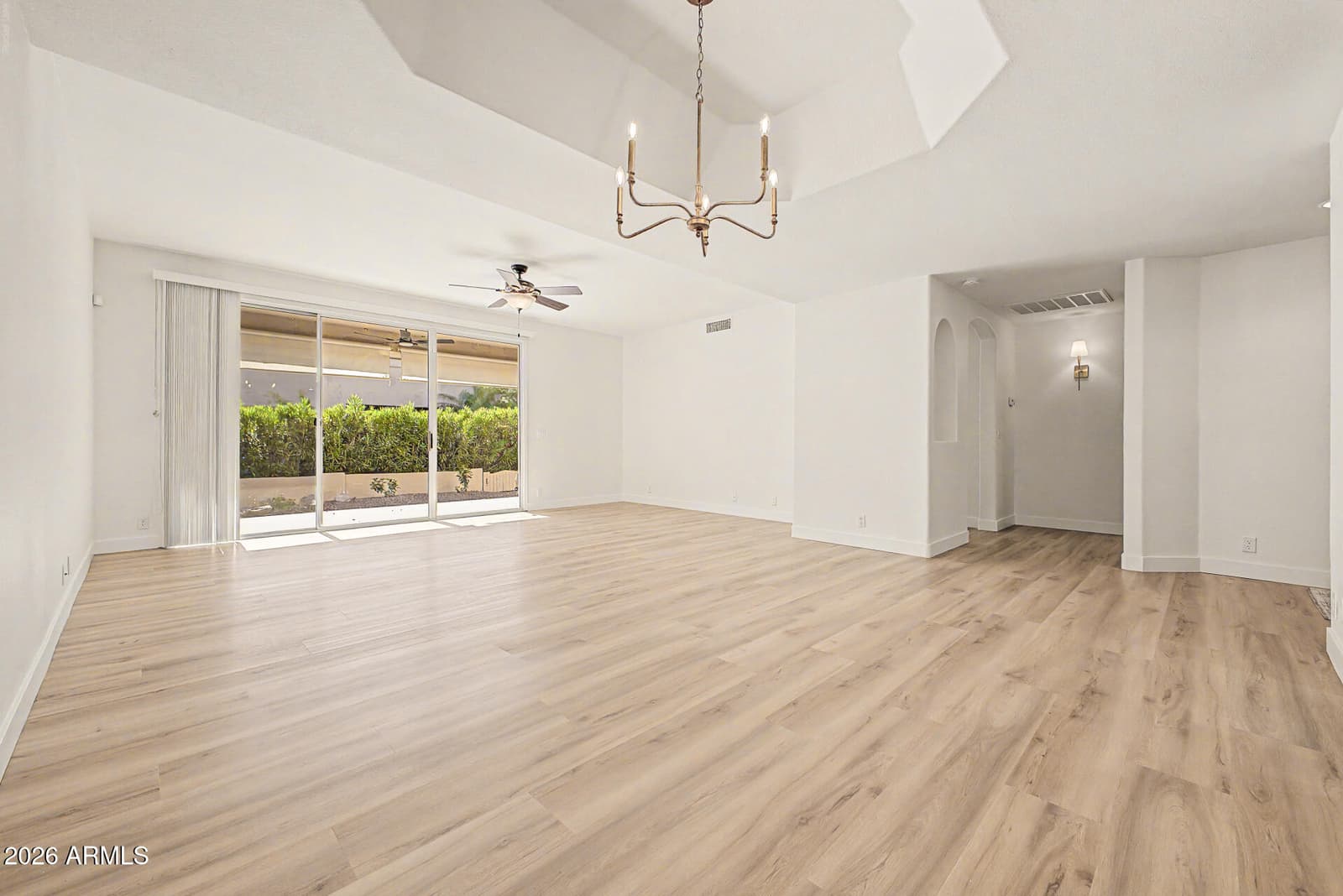 19420 N 83RD Drive, Peoria, AZ 85382 — photo 3 of 18