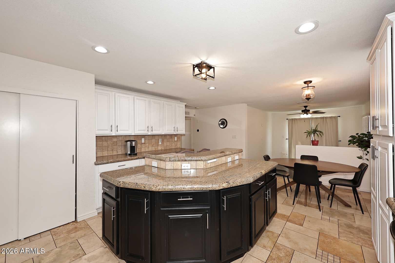 865 N ROOSEVELT Circle, Scottsdale, AZ 85257 — photo 17 of 54