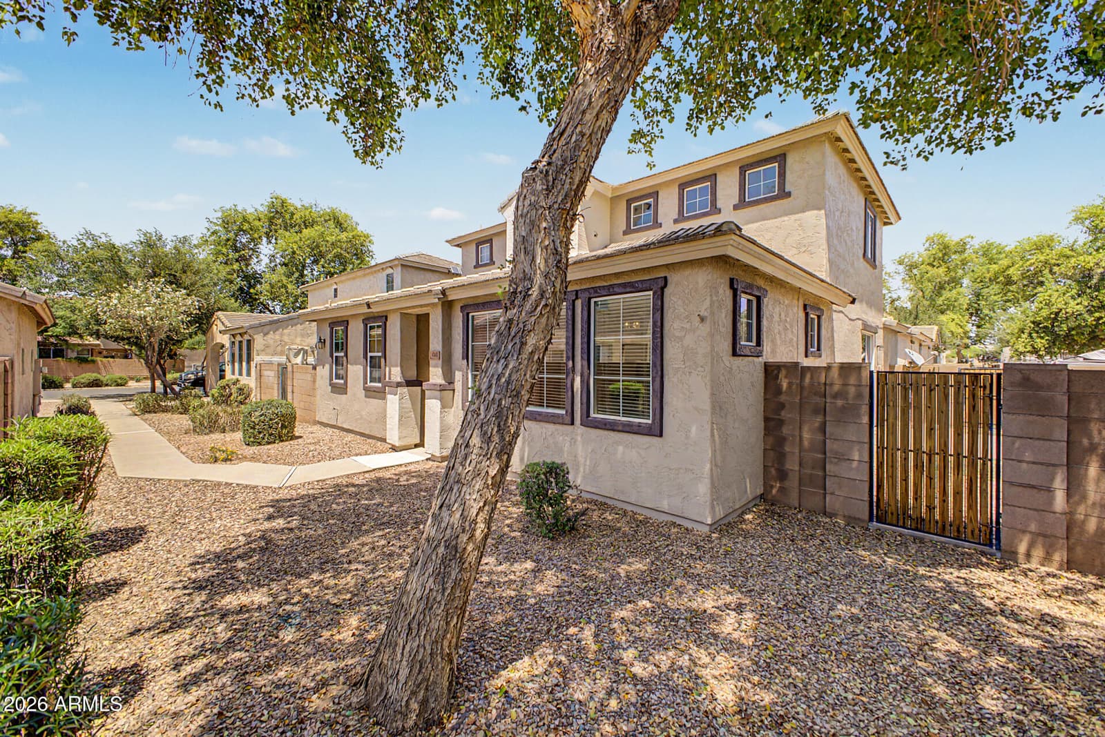 4343 E OAKLAND Street, Gilbert, AZ 85295 — photo 3 of 30