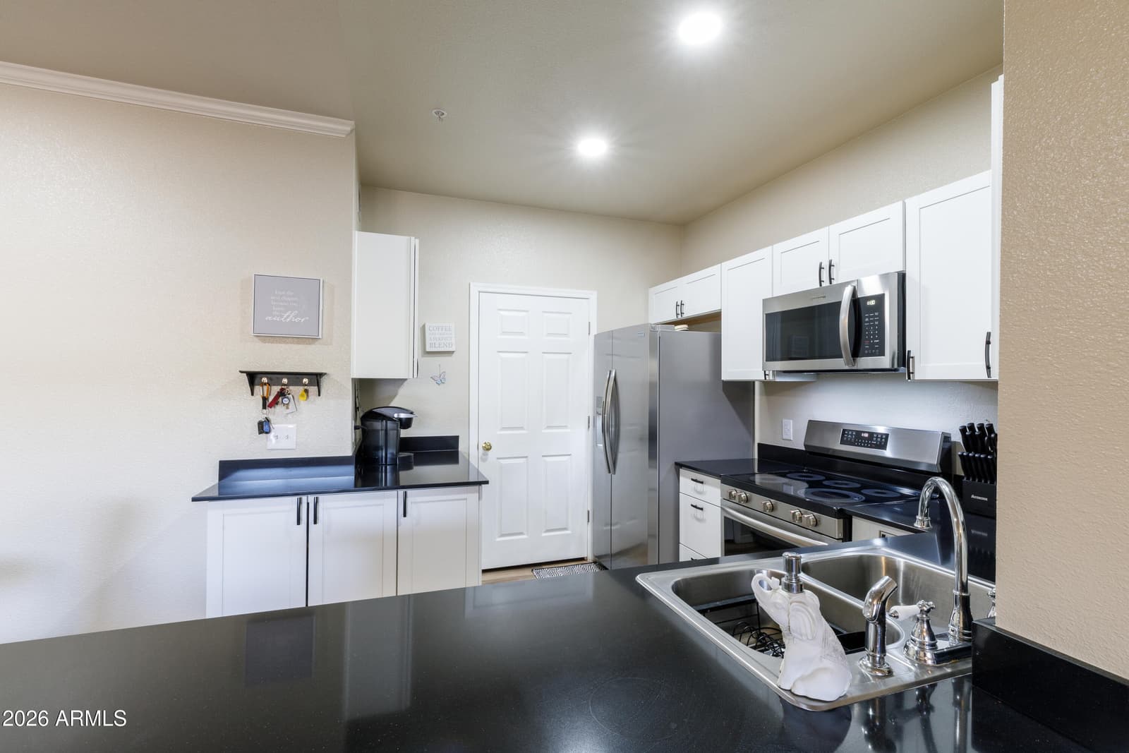 5401 E VAN BUREN Street 1089, Phoenix, AZ 85008 — photo 8 of 40