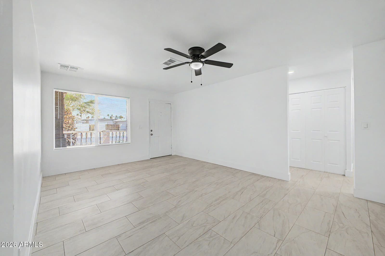 3253 W PORT AU PRINCE Lane, Phoenix, AZ 85053 — photo 5 of 26