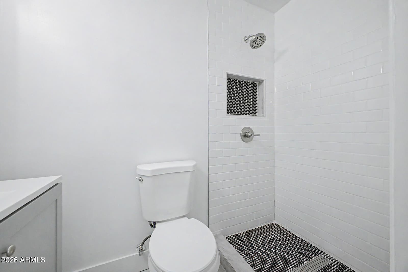 3253 W PORT AU PRINCE Lane, Phoenix, AZ 85053 — photo 13 of 26
