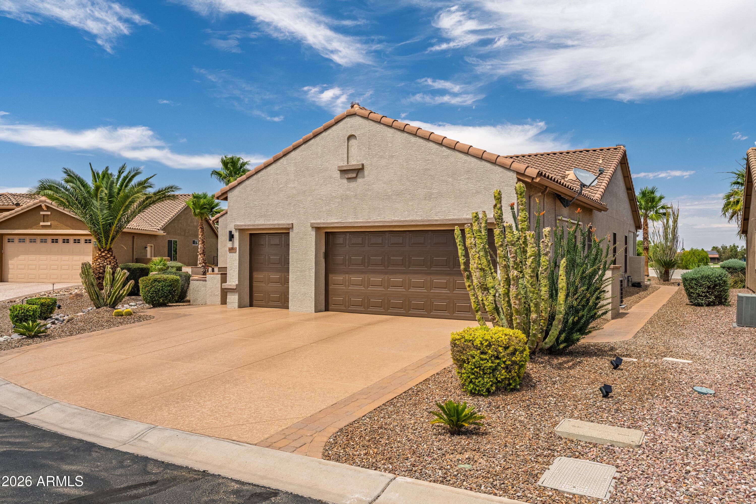4656 W AZTEC Drive, Eloy, AZ 85131 — photo 8 of 88