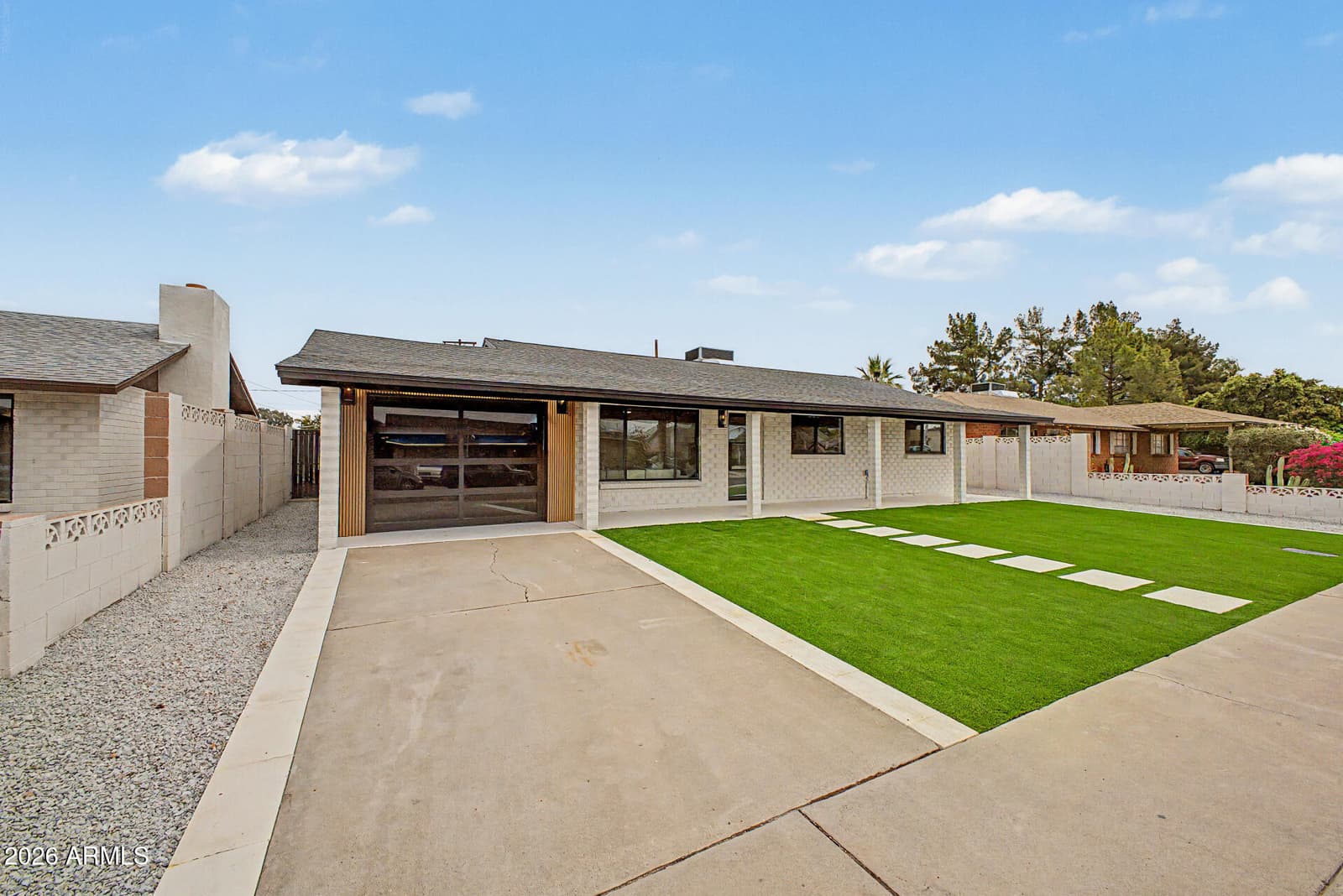 8008 E WHITTON Avenue, Scottsdale, AZ 85251 — photo 3 of 39