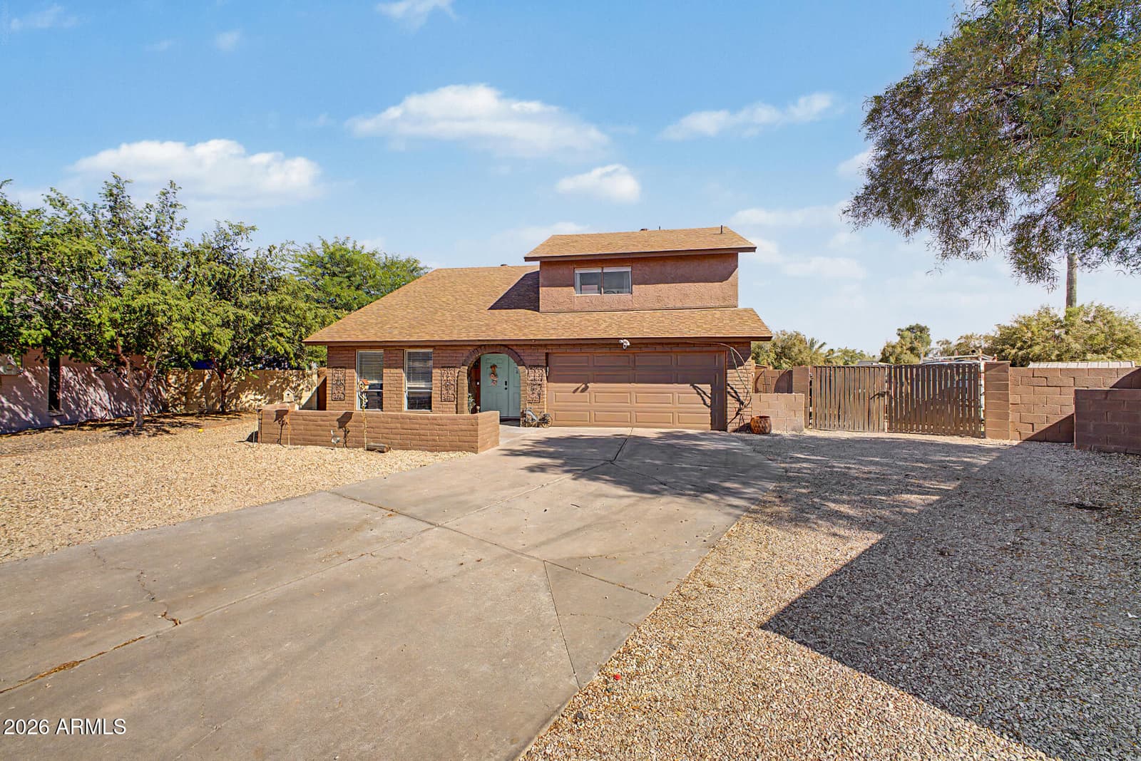 4908 W AUGUSTA Circle, Glendale, AZ 85308 — photo 2 of 23