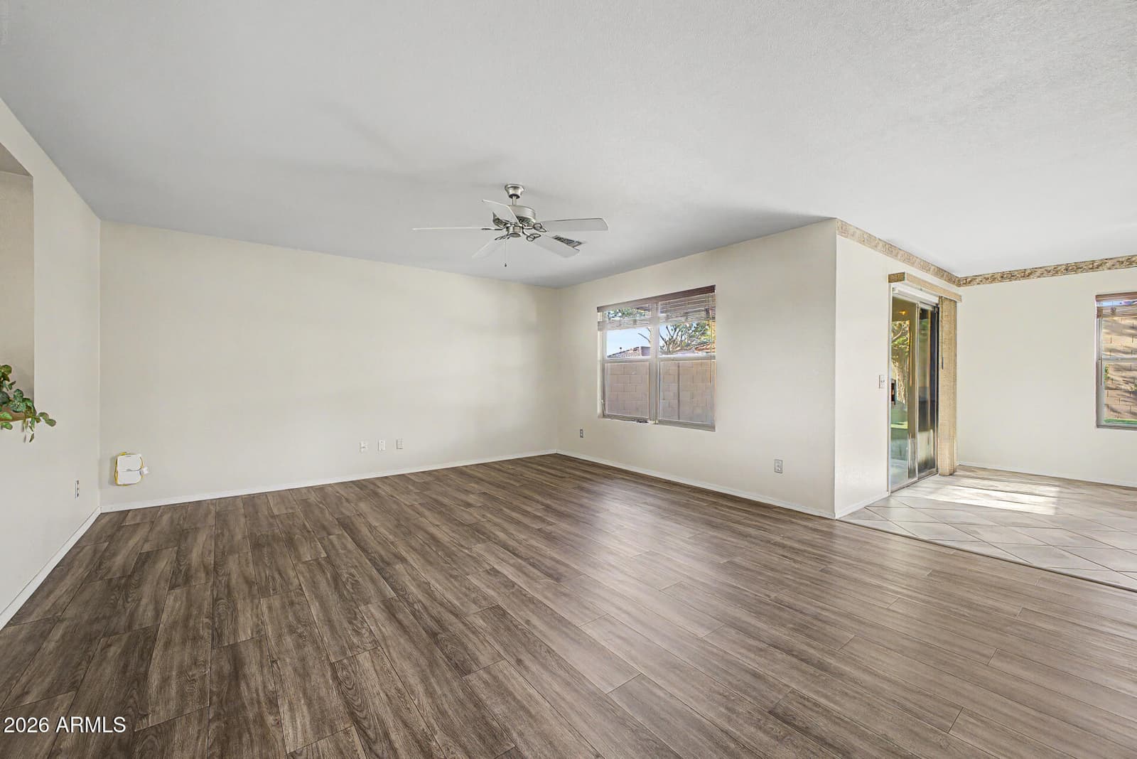 10562 W VIA DEL SOL, Peoria, AZ 85383 — photo 8 of 59