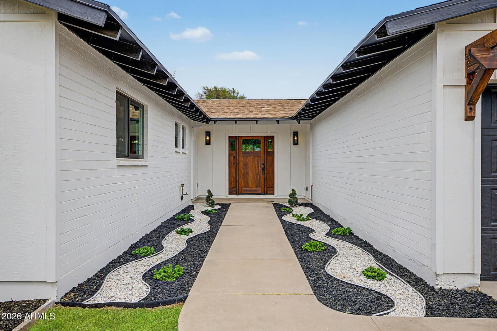 7844 N 17TH Avenue, Phoenix, AZ 85021 — photo 3 of 52