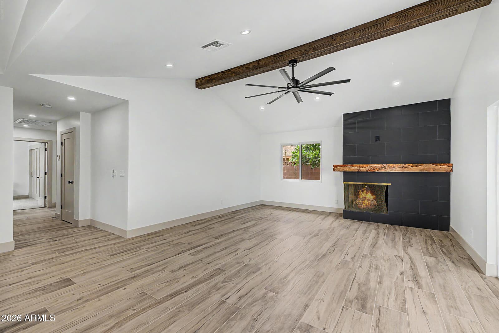 7844 N 17TH Avenue, Phoenix, AZ 85021 — photo 9 of 52