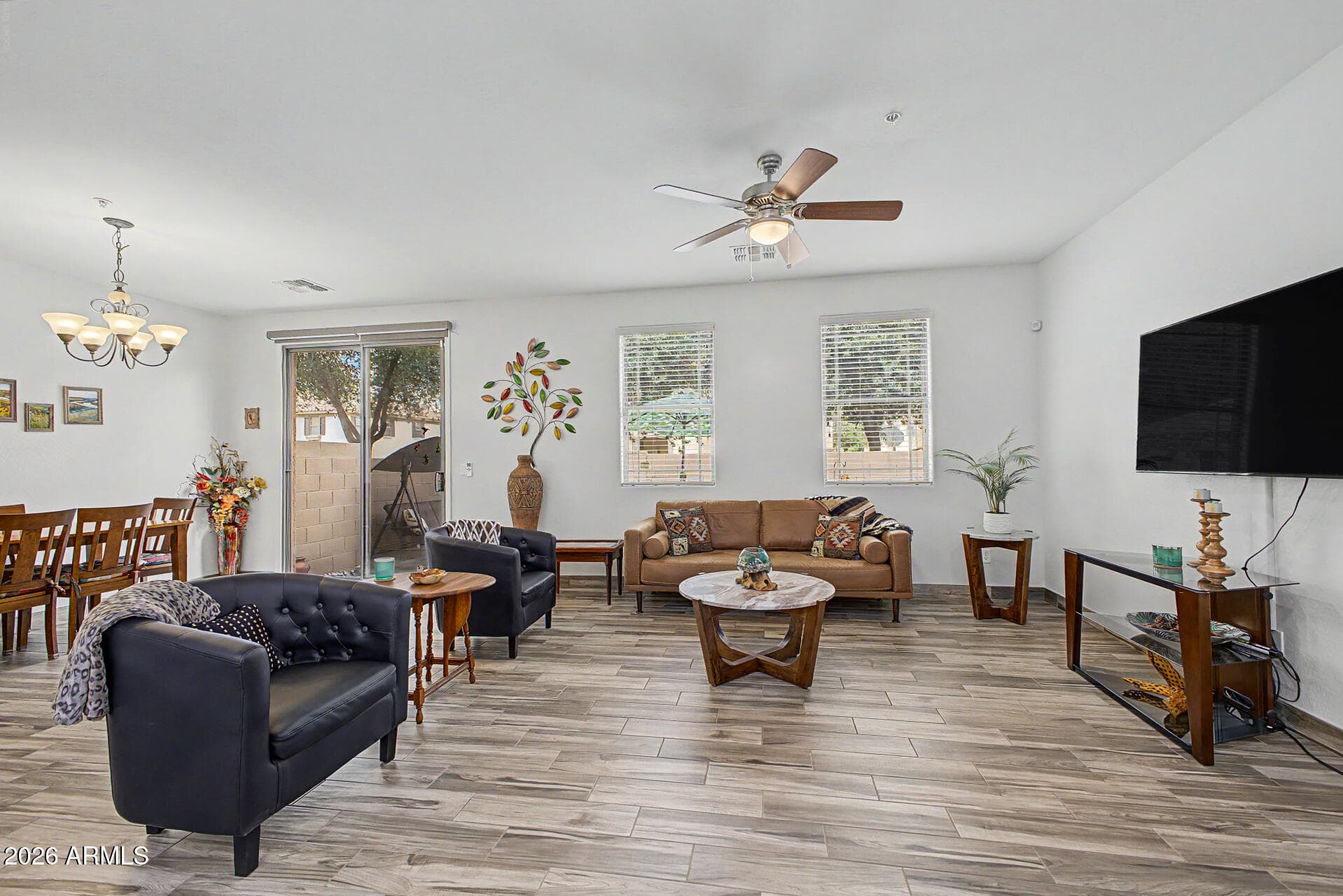 1438 N 80TH Lane, Phoenix, AZ 85043 — photo 7 of 38