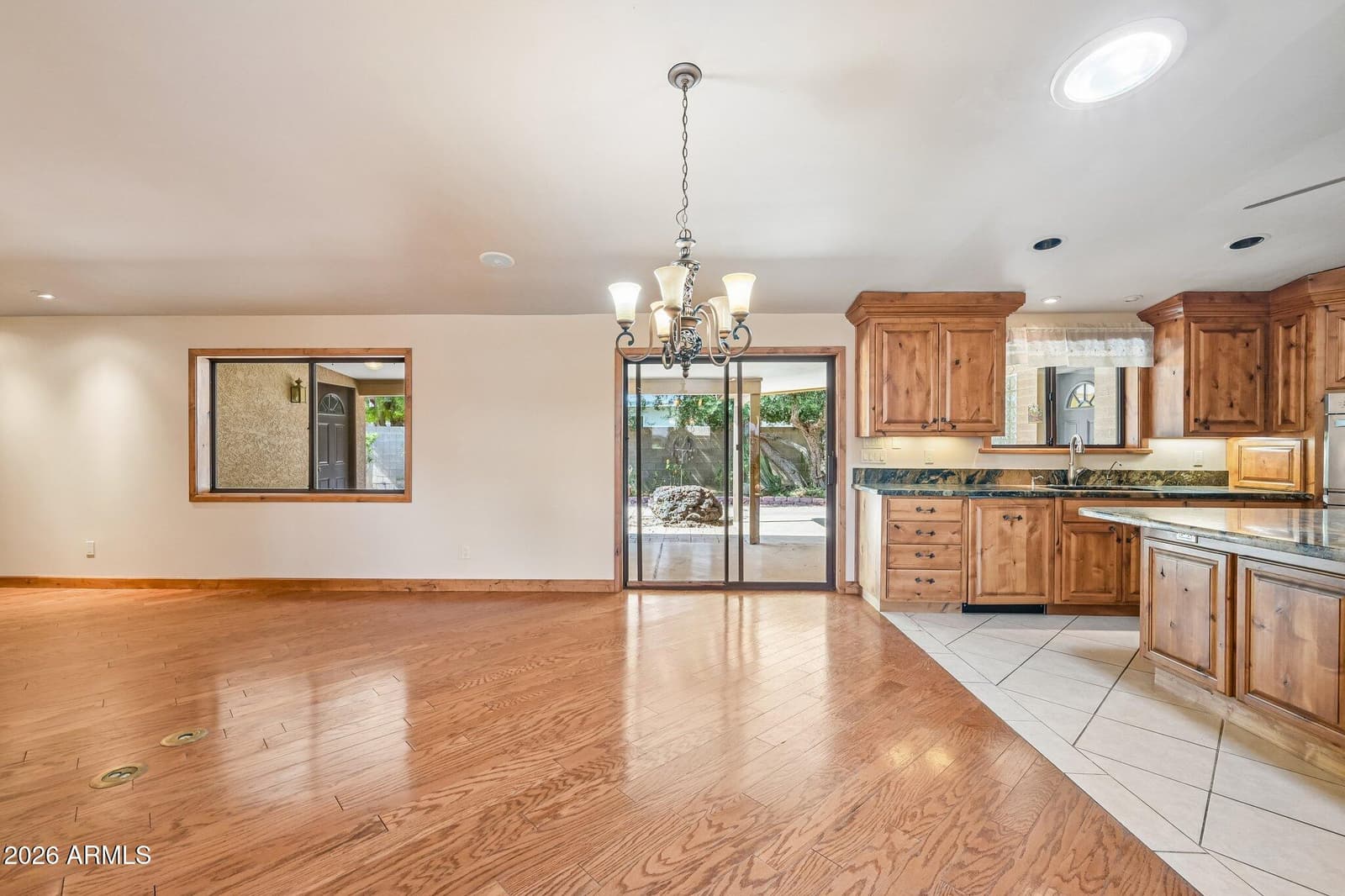 5040 E SHAW BUTTE Drive, Scottsdale, AZ 85254 — photo 4 of 36
