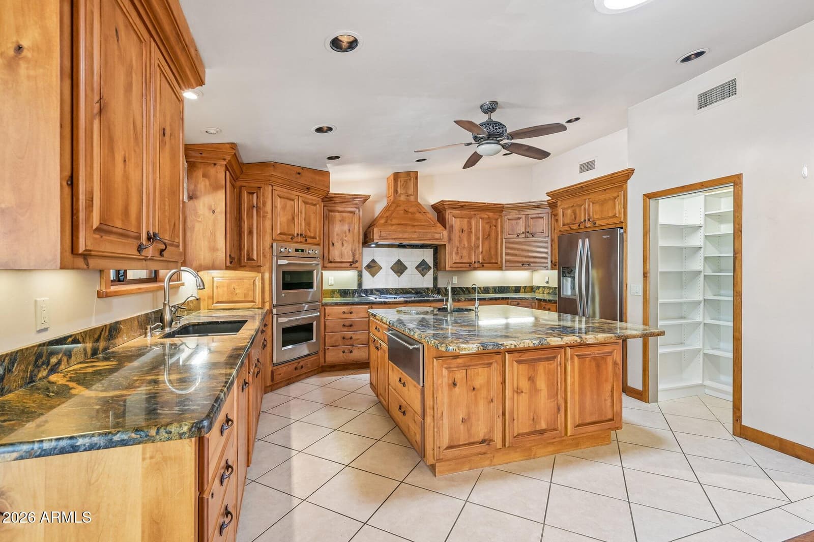 5040 E SHAW BUTTE Drive, Scottsdale, AZ 85254 — photo 8 of 36