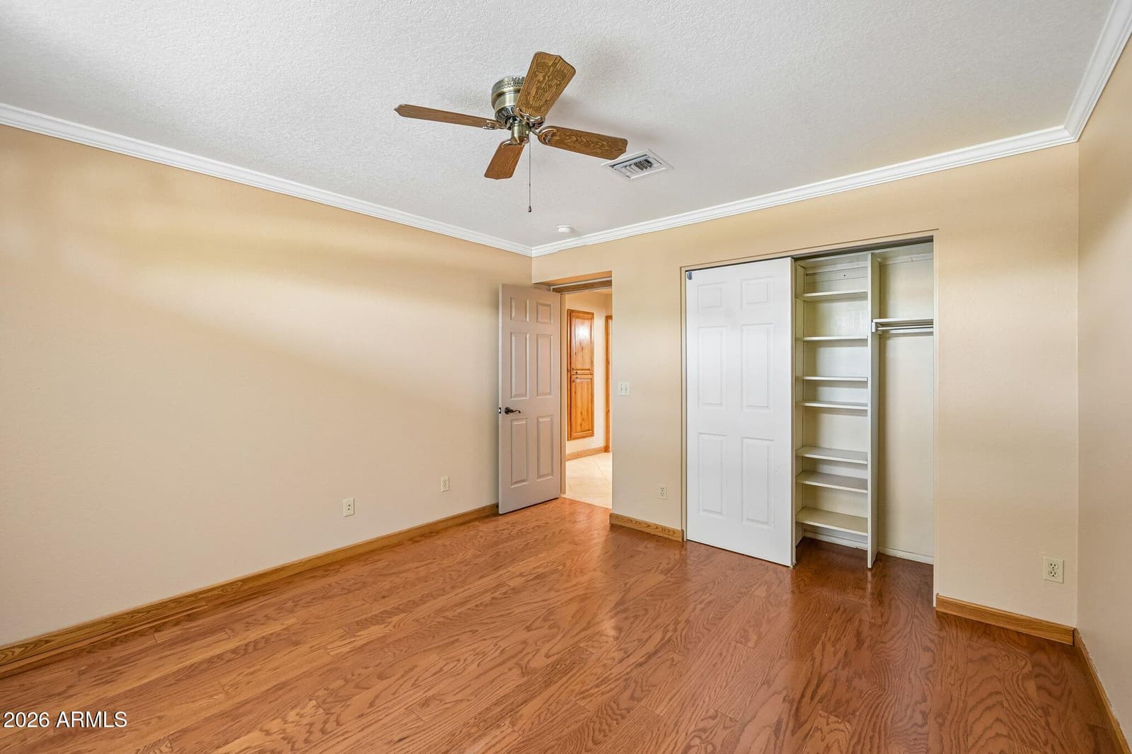 5040 E SHAW BUTTE Drive, Scottsdale, AZ 85254 — photo 15 of 36