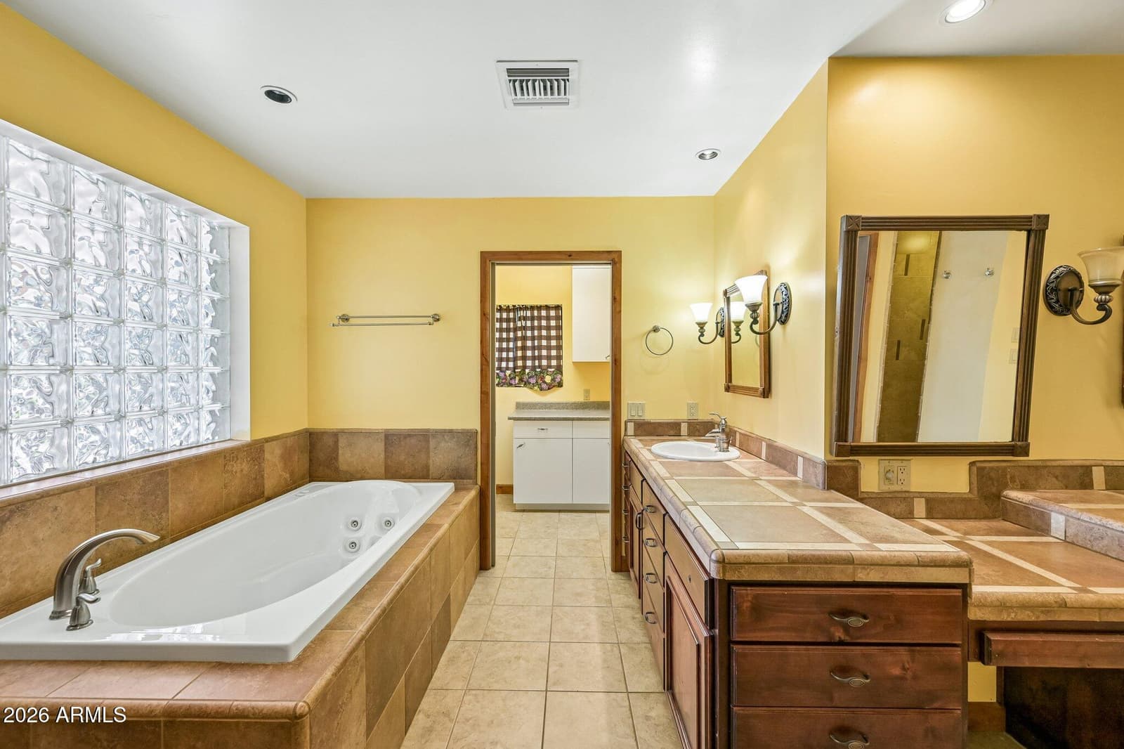 5040 E SHAW BUTTE Drive, Scottsdale, AZ 85254 — photo 19 of 36