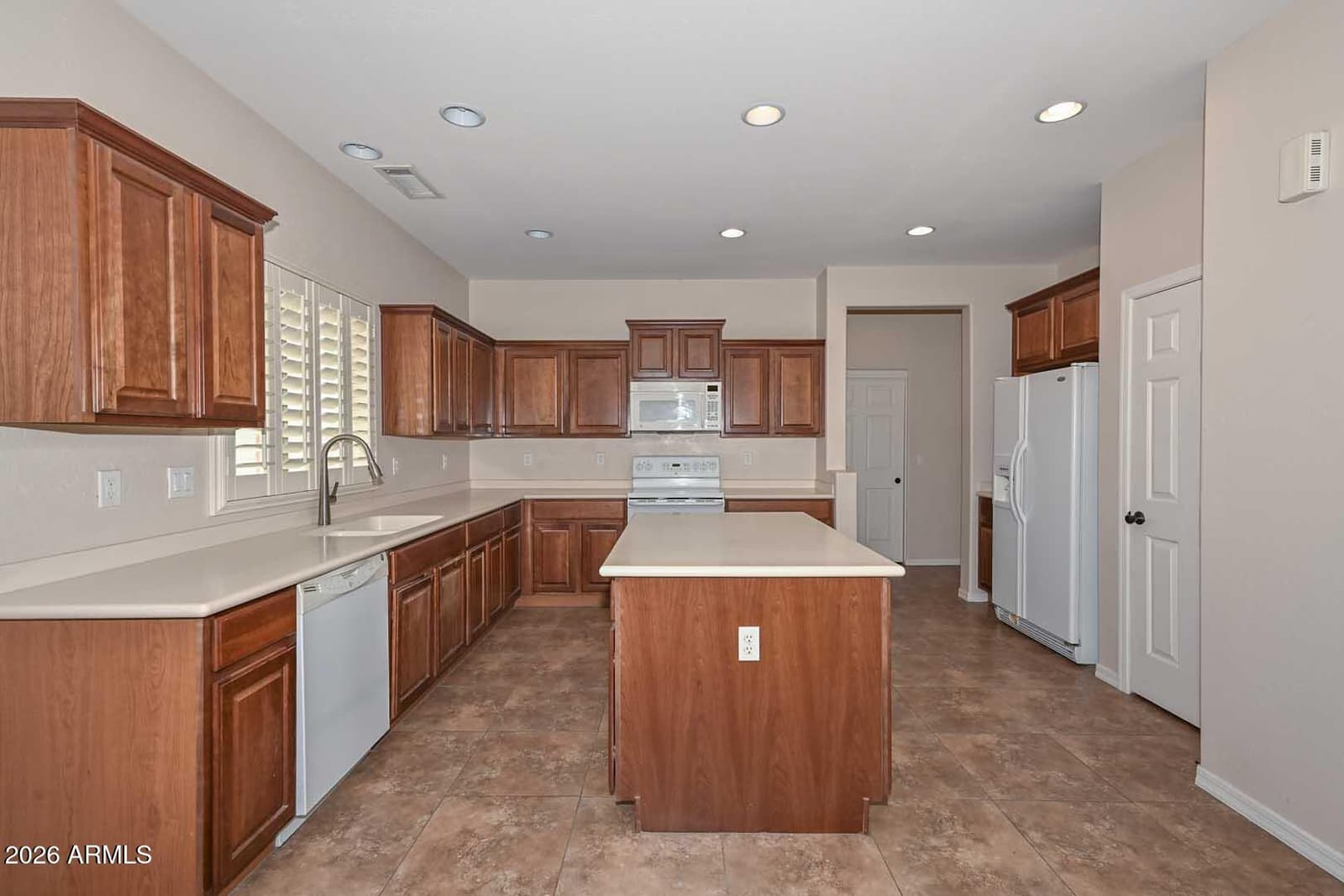 29789 W FAIRMOUNT Avenue, Buckeye, AZ 85396 — photo 11 of 43