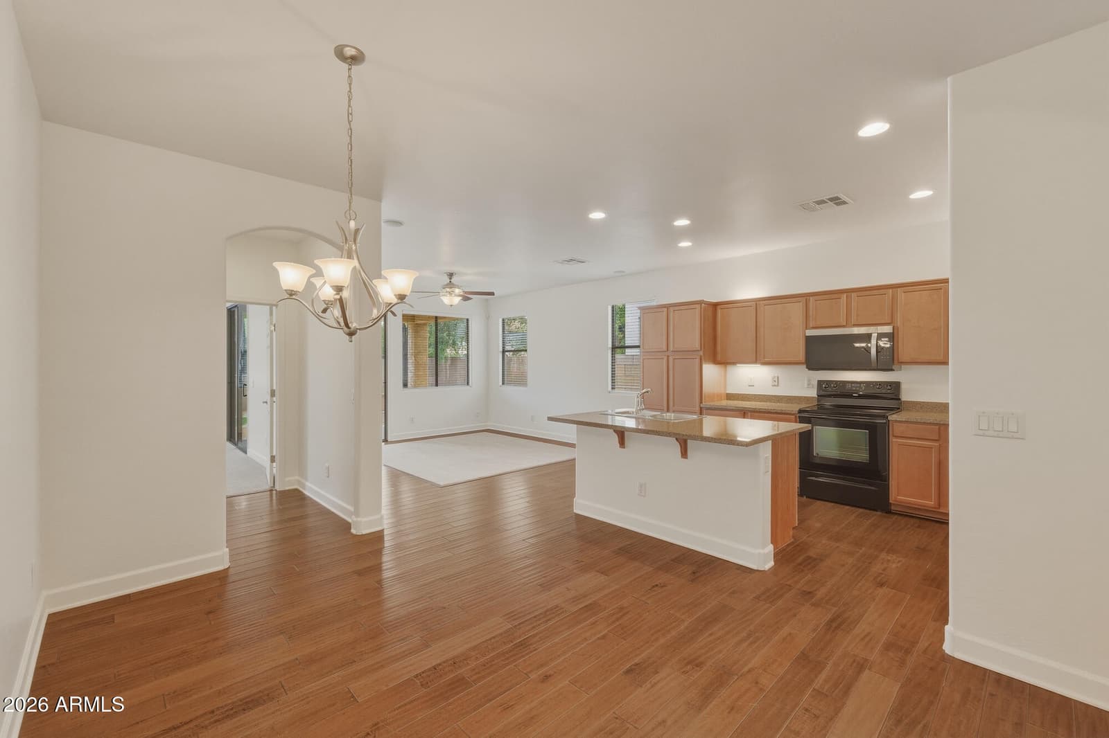 1570 S CHAPARRAL Boulevard, Gilbert, AZ 85296 — photo 11 of 38