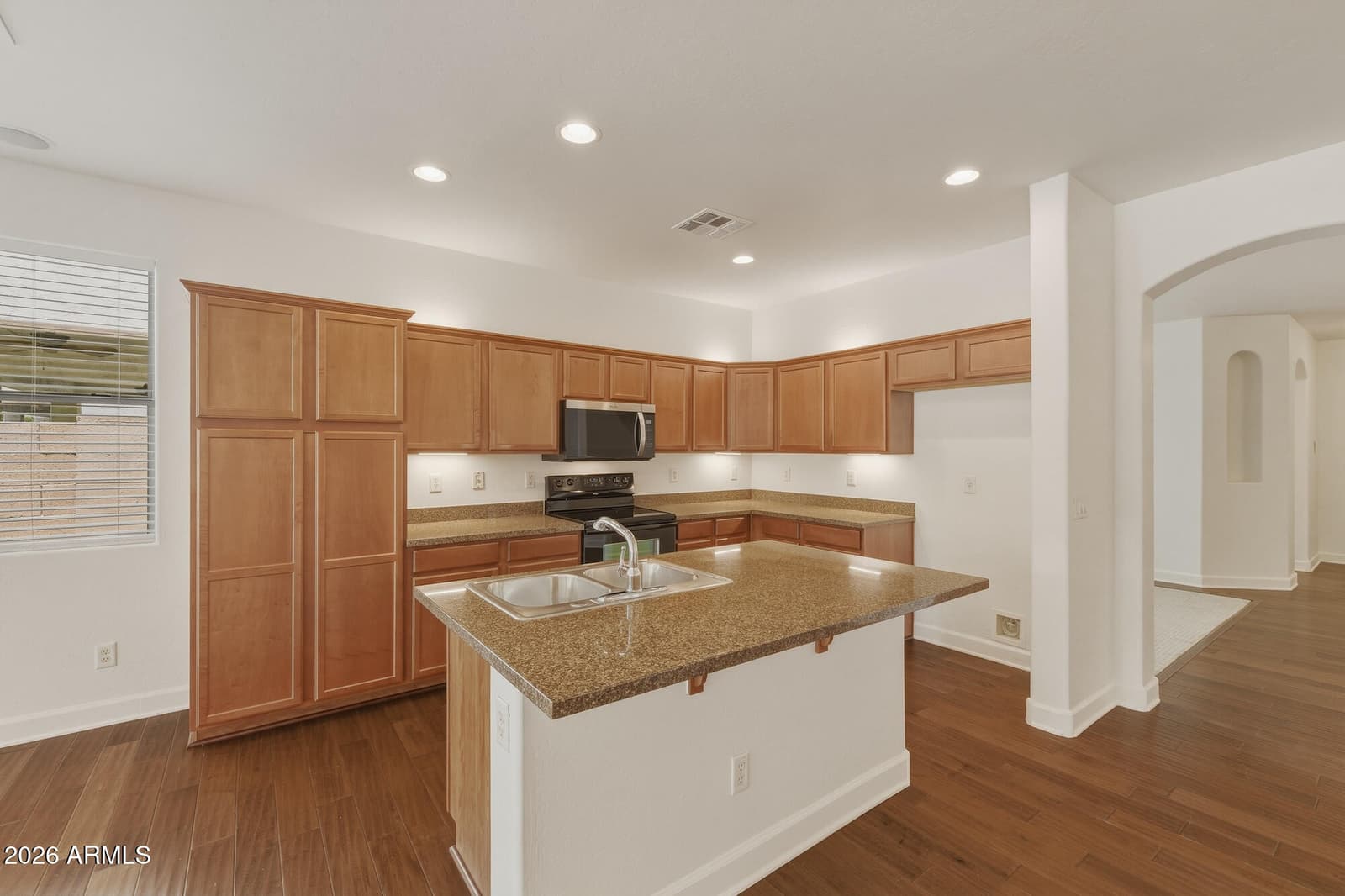 1570 S CHAPARRAL Boulevard, Gilbert, AZ 85296 — photo 13 of 38