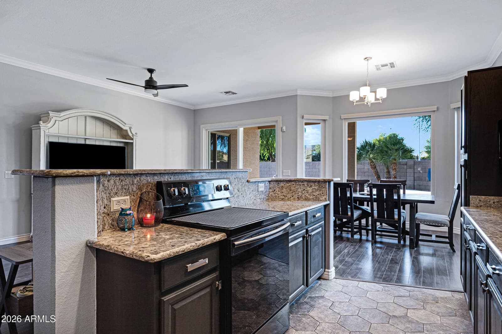 700 W CHERRYWOOD Drive, Chandler, AZ 85248 — photo 7 of 30