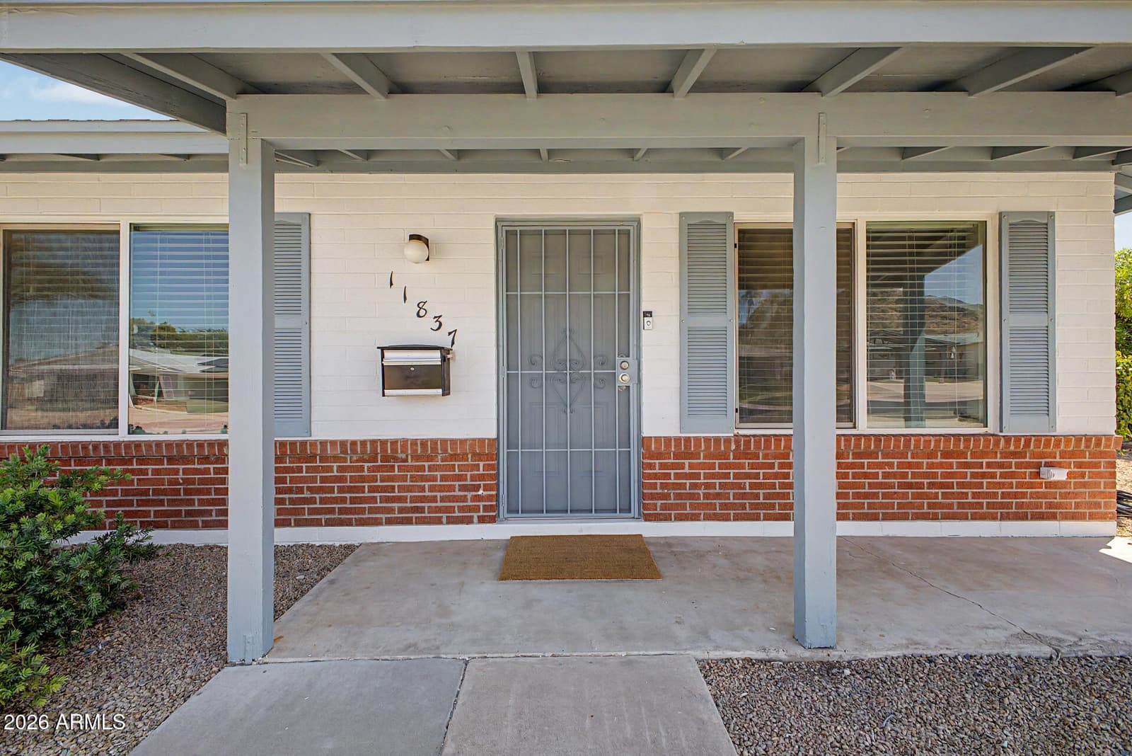11837 N 22ND Place, Phoenix, AZ 85028 — photo 5 of 34