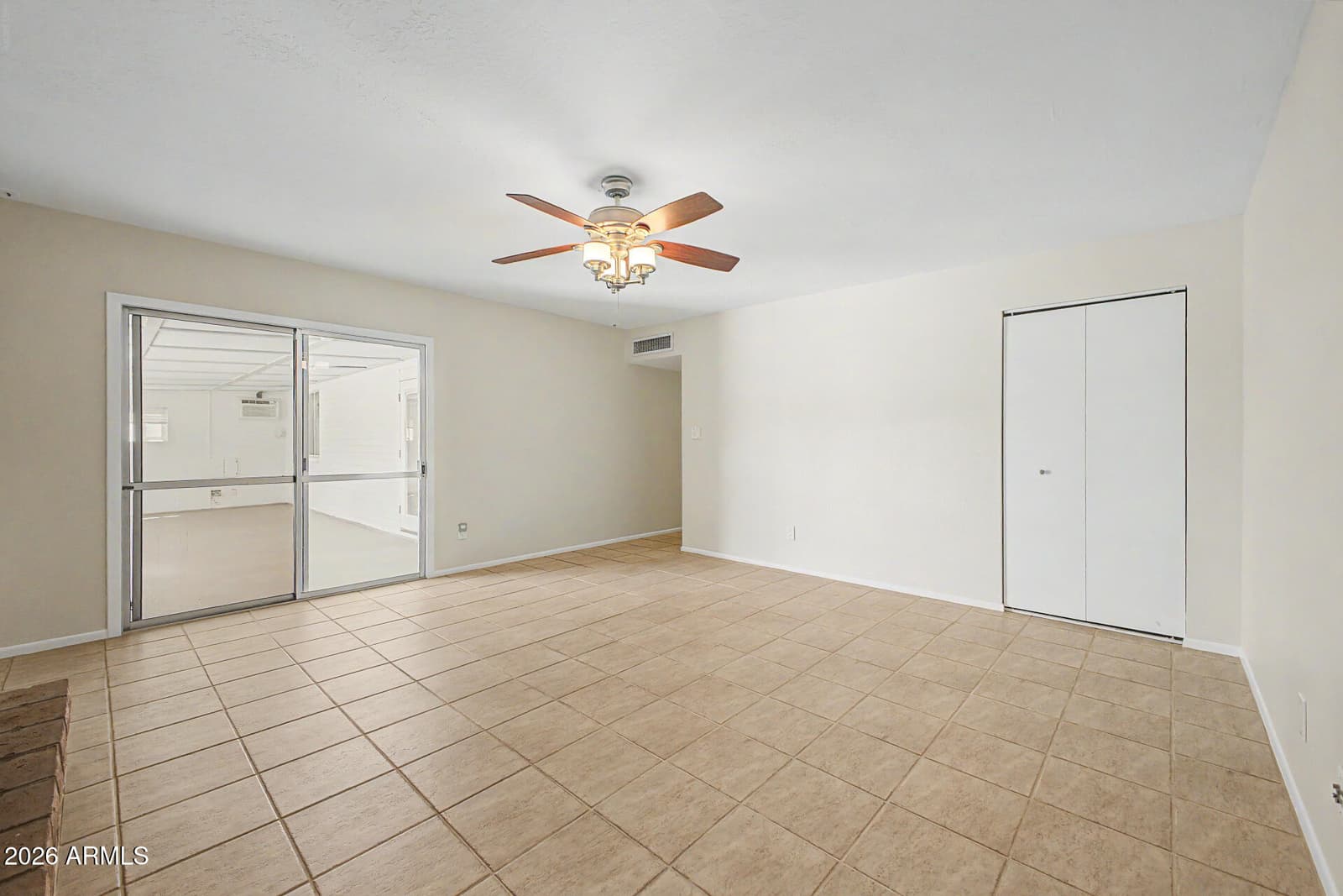 11837 N 22ND Place, Phoenix, AZ 85028 — photo 15 of 34
