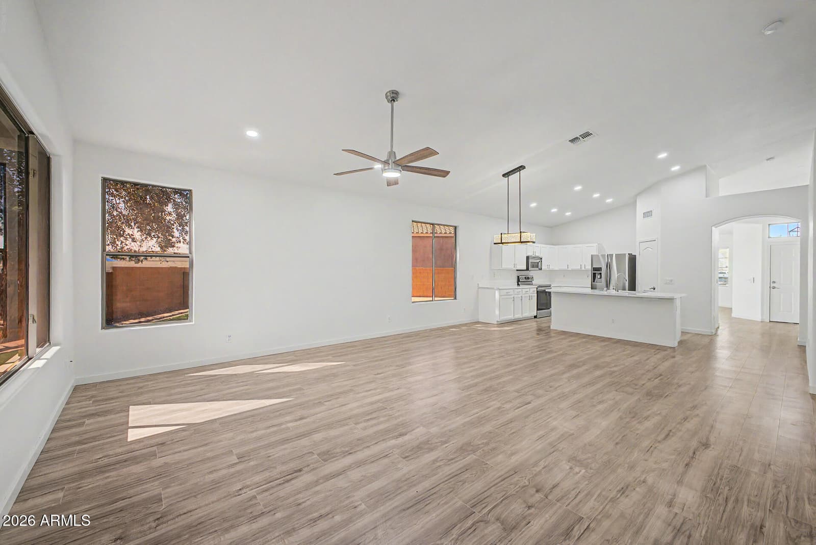 6302 N 69TH Drive, Glendale, AZ 85303 — photo 15 of 55