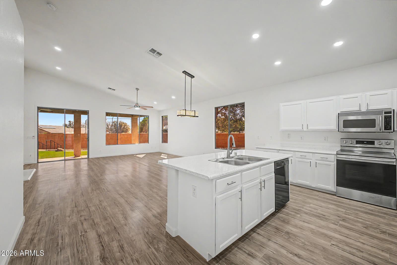 6302 N 69TH Drive, Glendale, AZ 85303 — photo 19 of 55