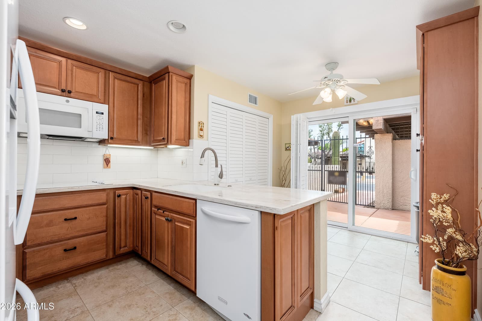 2810 N 61ST Place, Scottsdale, AZ 85257 — photo 18 of 37