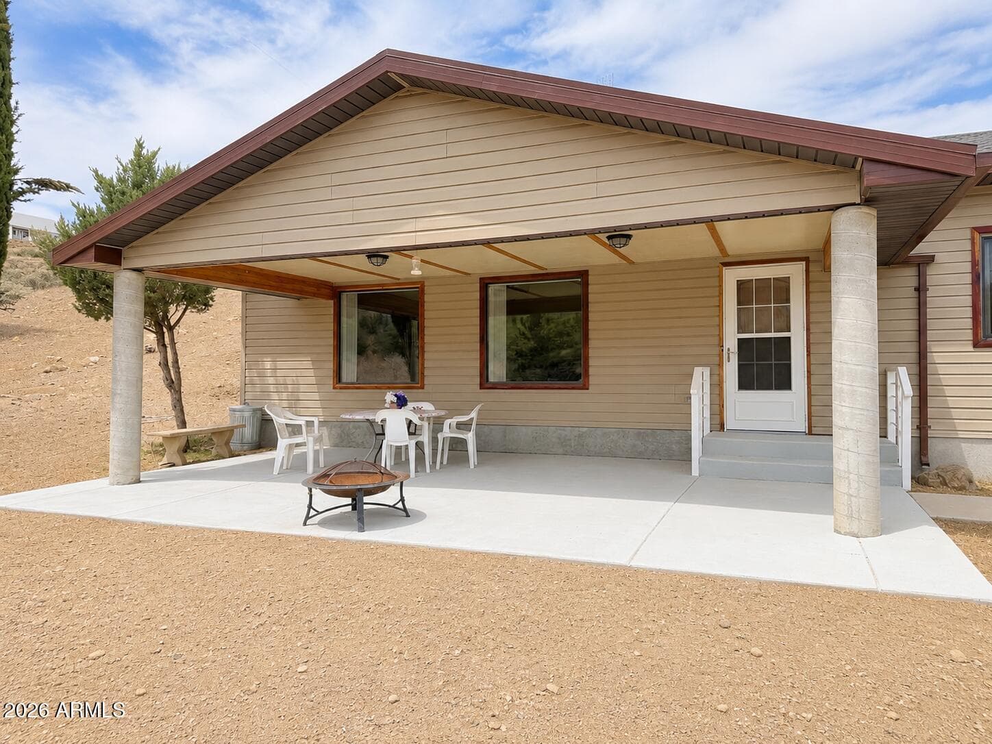 18168 S SPOON Road, Peeples Valley, AZ 86332 — photo 7 of 59