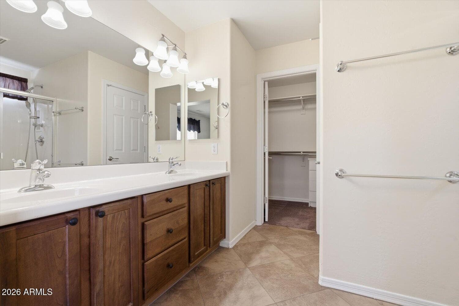 1945 W BUSONI Place, Phoenix, AZ 85023 — photo 12 of 15