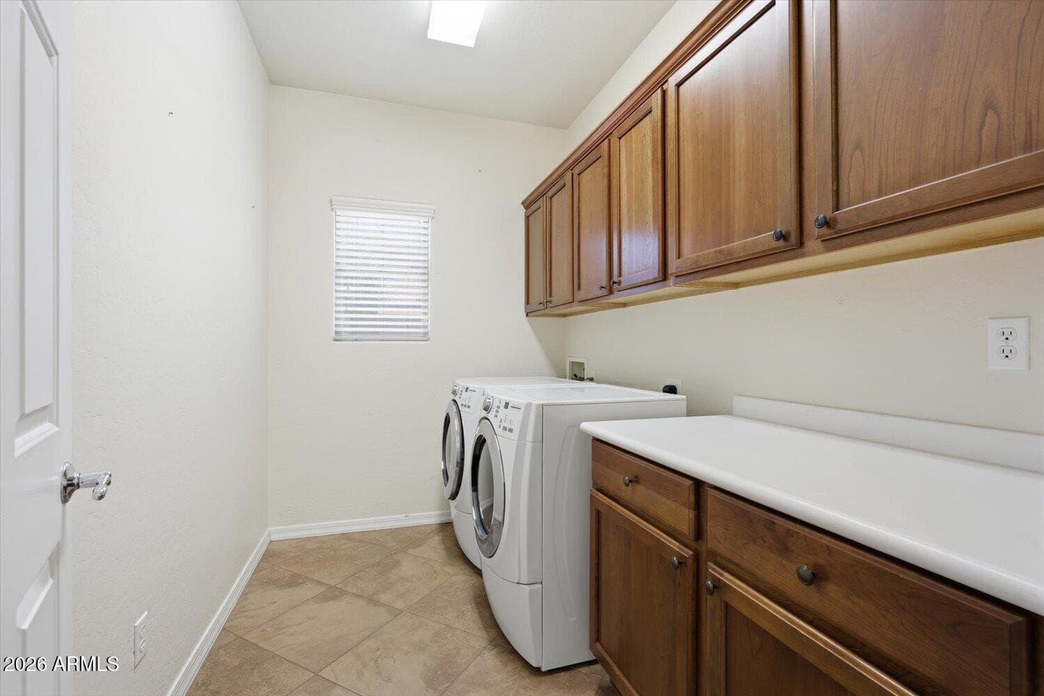 1945 W BUSONI Place, Phoenix, AZ 85023 — photo 13 of 15