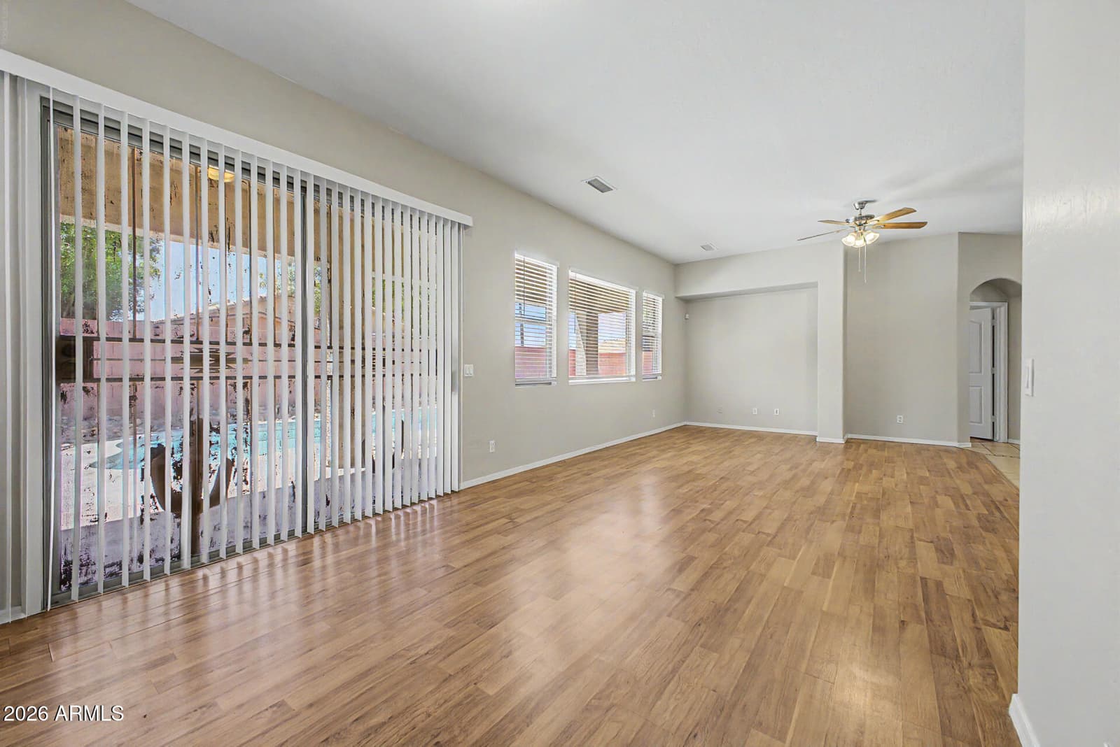11199 W MONTE VISTA Road, Avondale, AZ 85392 — photo 4 of 36